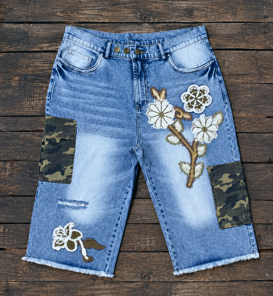 Hidden Trails Shorts