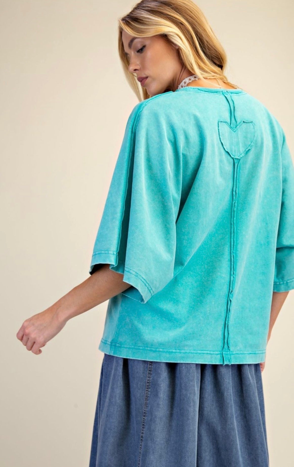 Easel Heart Top