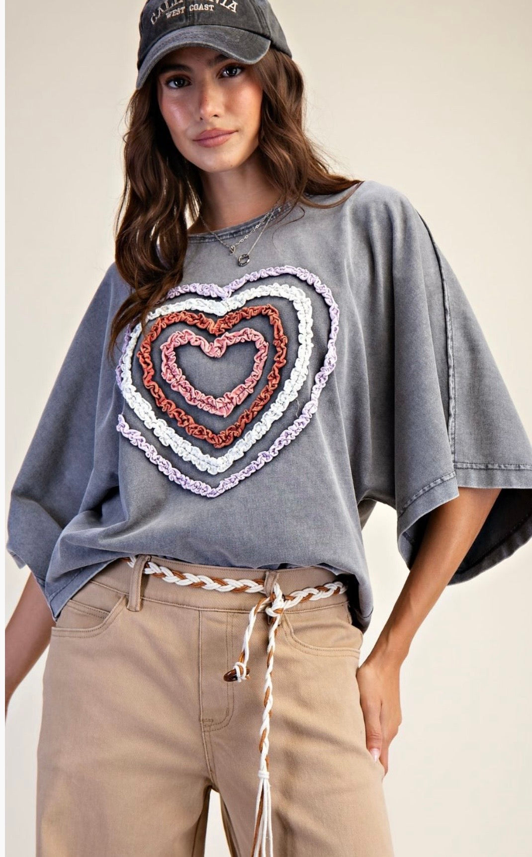 Easel Heart top