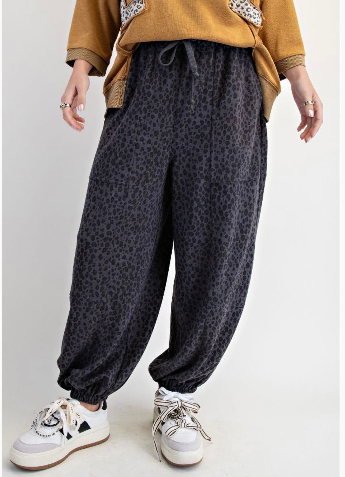 Easel Jogger Pants
