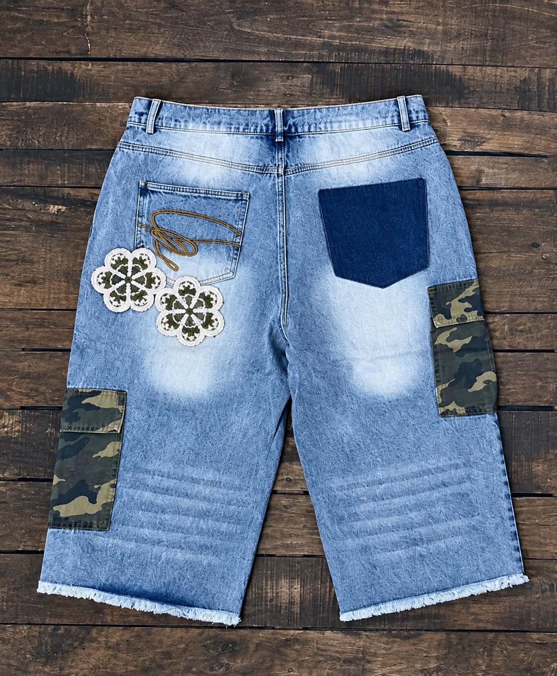 Hidden Trails Shorts