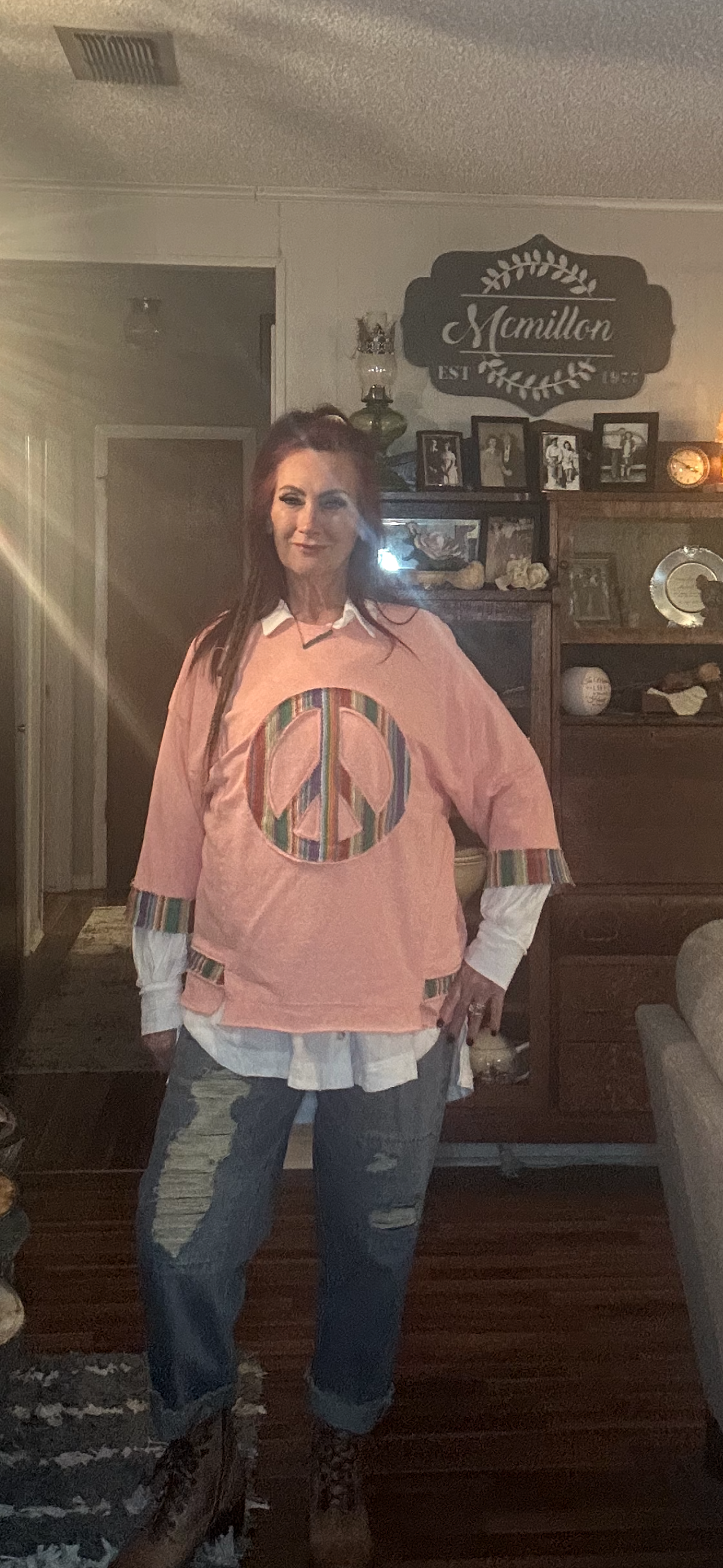 Easel Peace Top