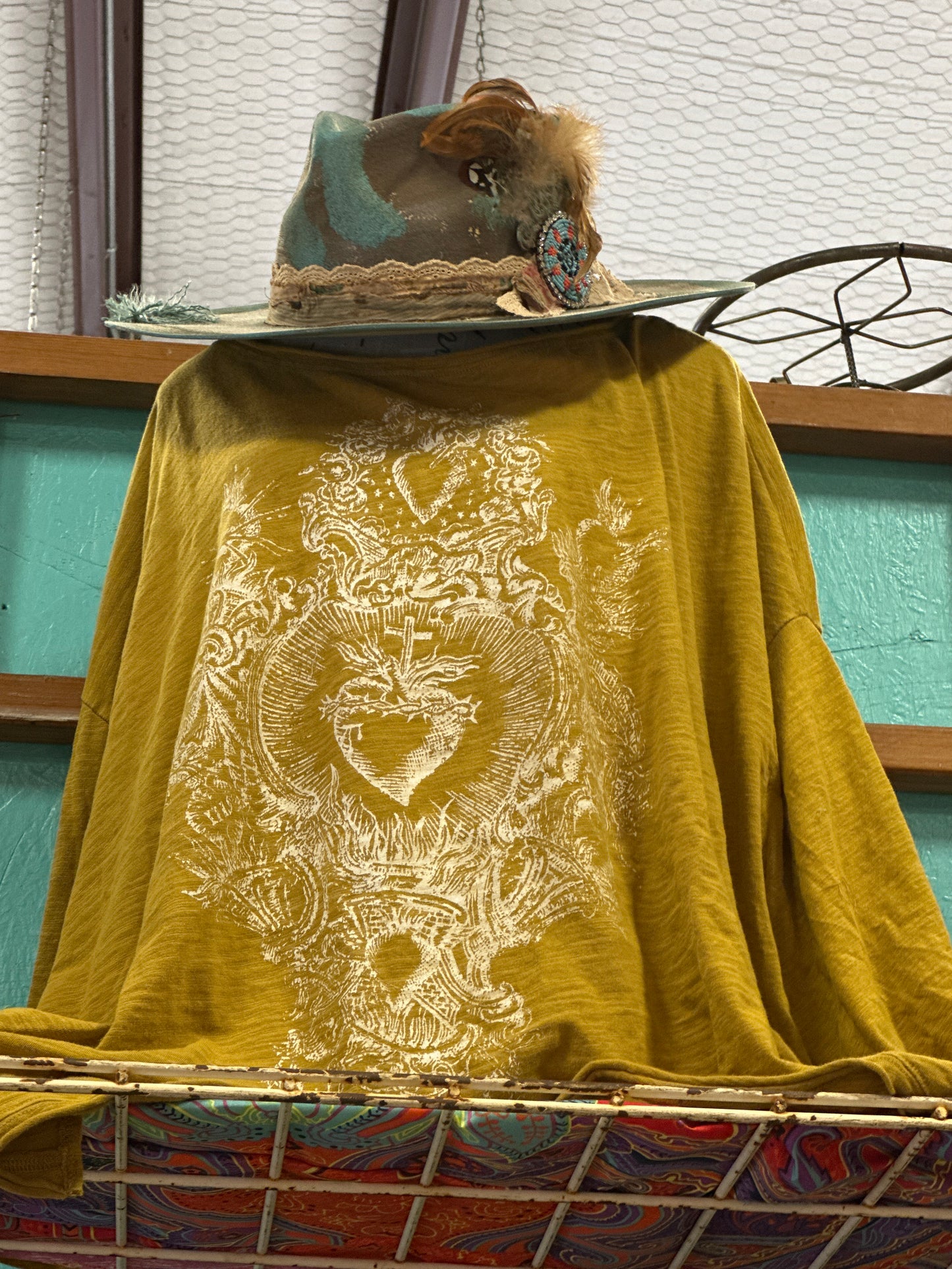 JG- Be Free Full of Love