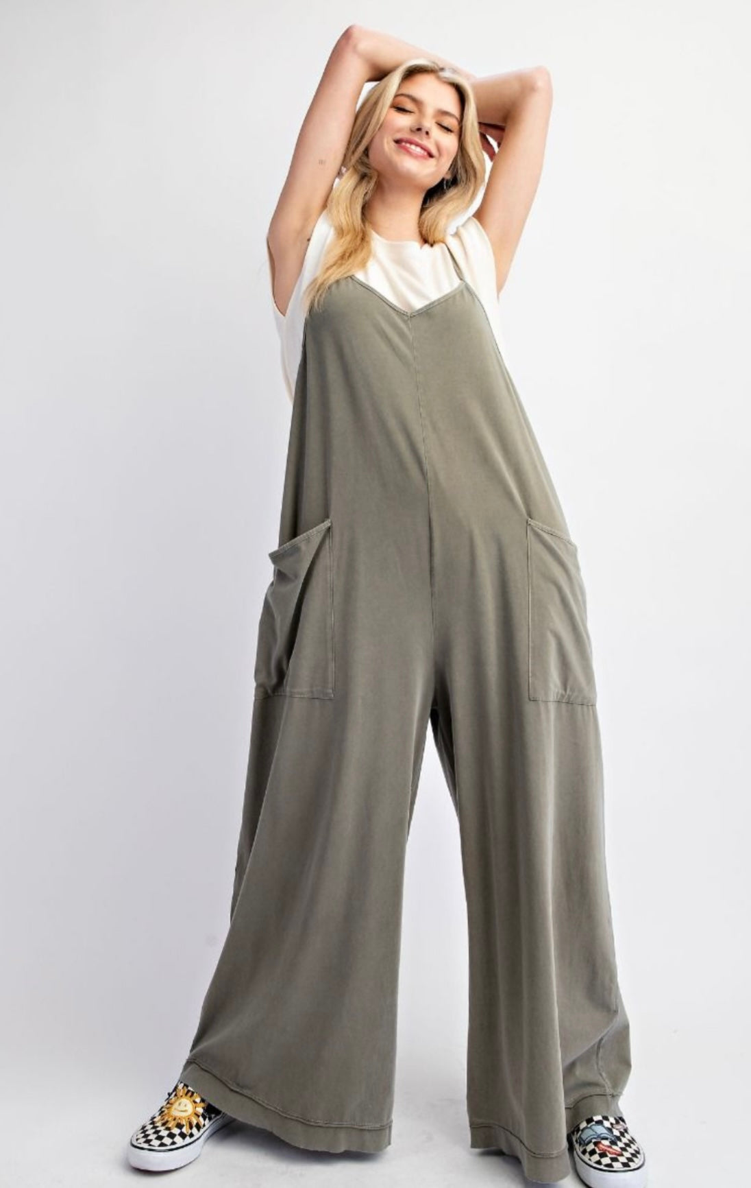 Easel Olive Grey Wide Leg Mineral Washed