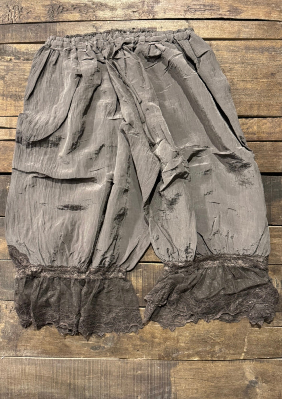 Alluring Romance Bloomers - Chocolate