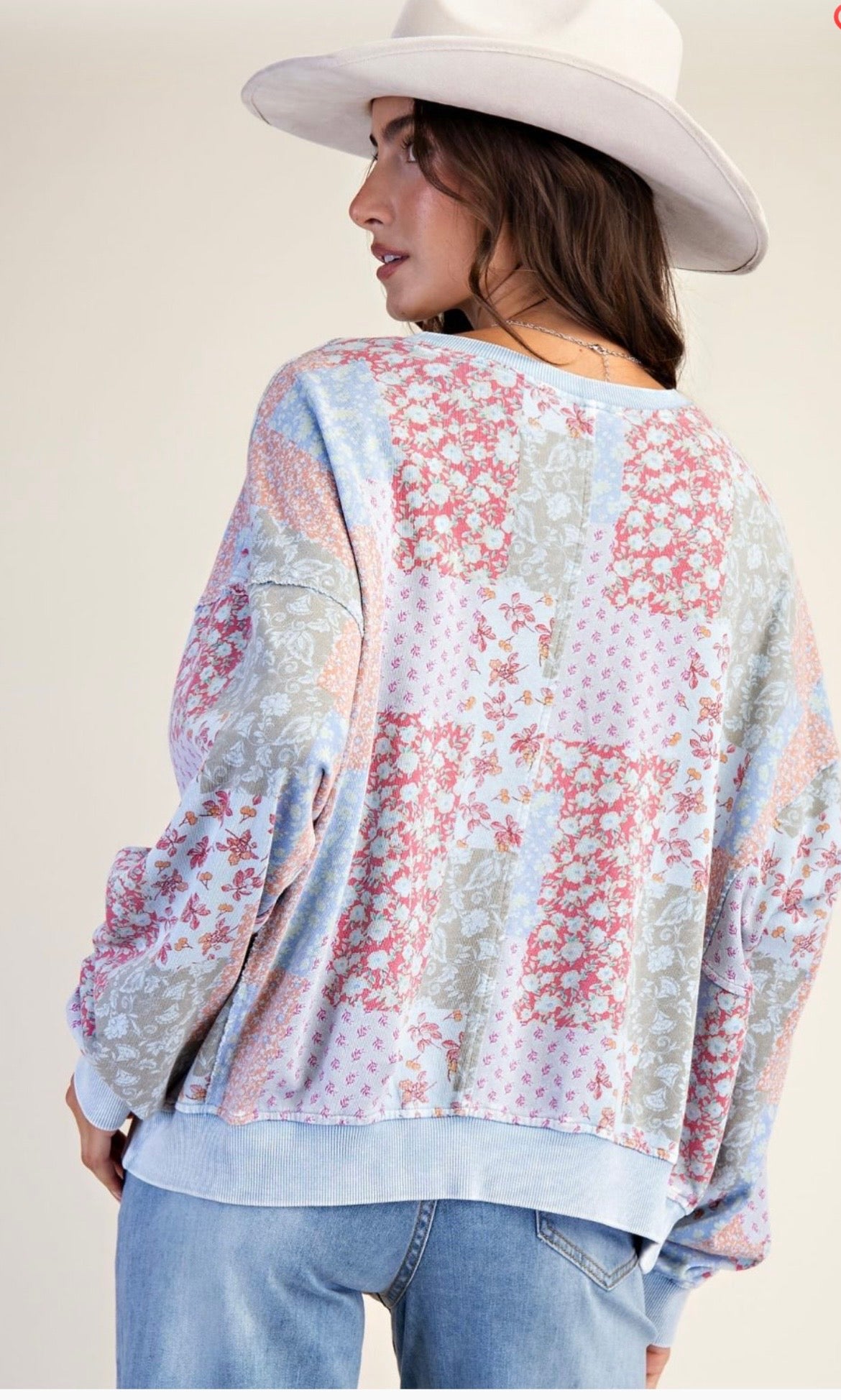 Easel Floral Pullover