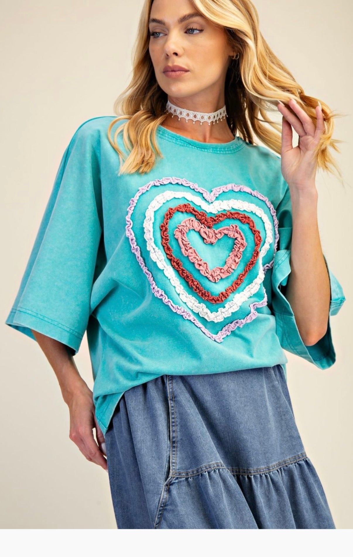 Easel Heart Top
