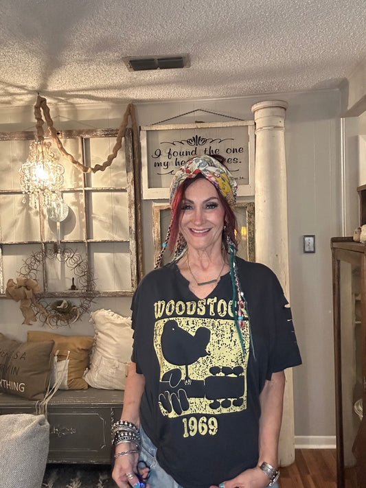 Woodstock 1969 charcoal distressed graphic tee )$4 more for plus size)