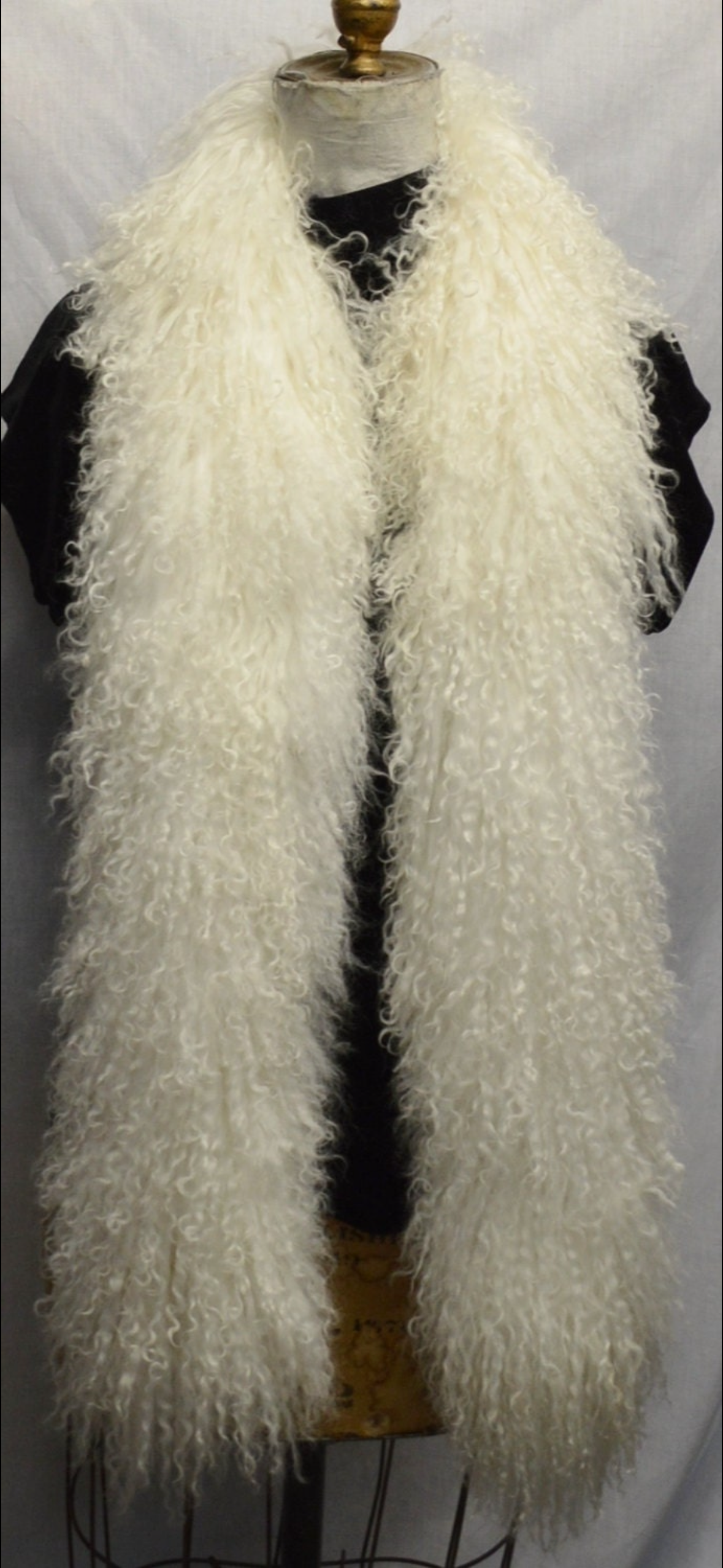 Art by Amy Tibetan Lamb Wool Boa — PRE-ORDER ( If you don’t see color you want ask, we may have it or can het it)