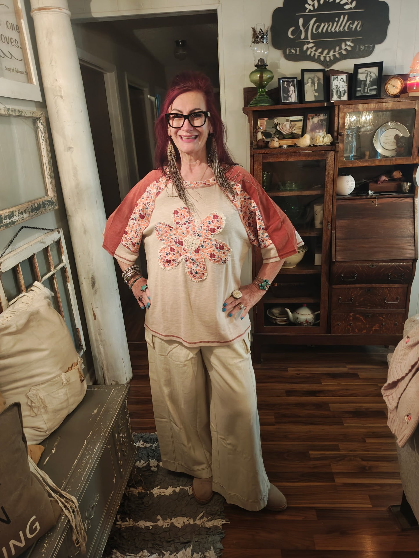 Easel- khaki half sleeve daisy patch front top